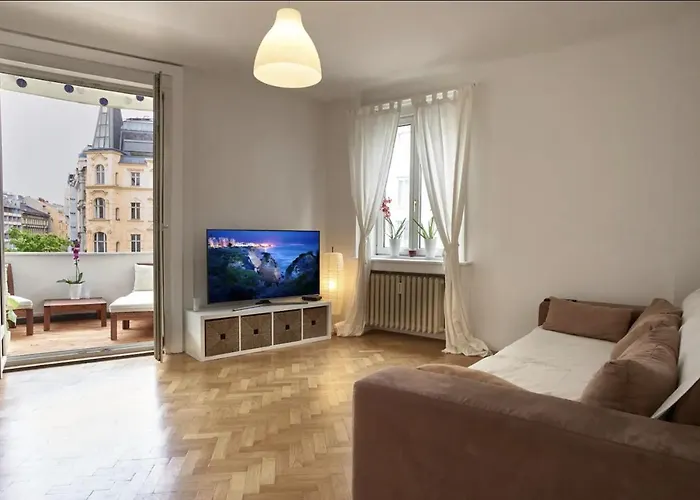 Balcony Oasis Operastreet * Viena